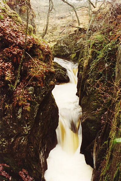 Ingleton_FallsF.010