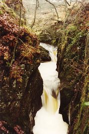 Ingleton_FallsF.010