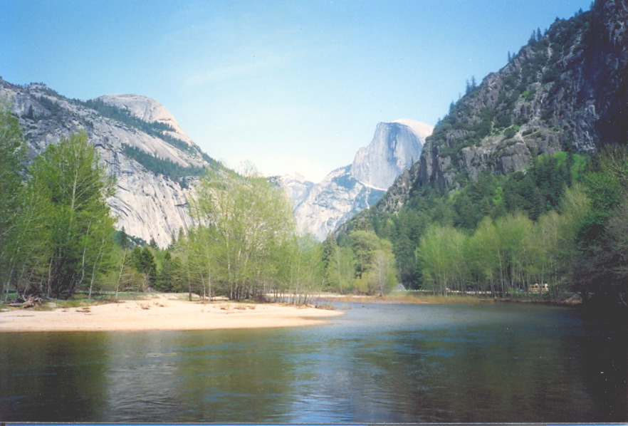 Merced_Half_Dome